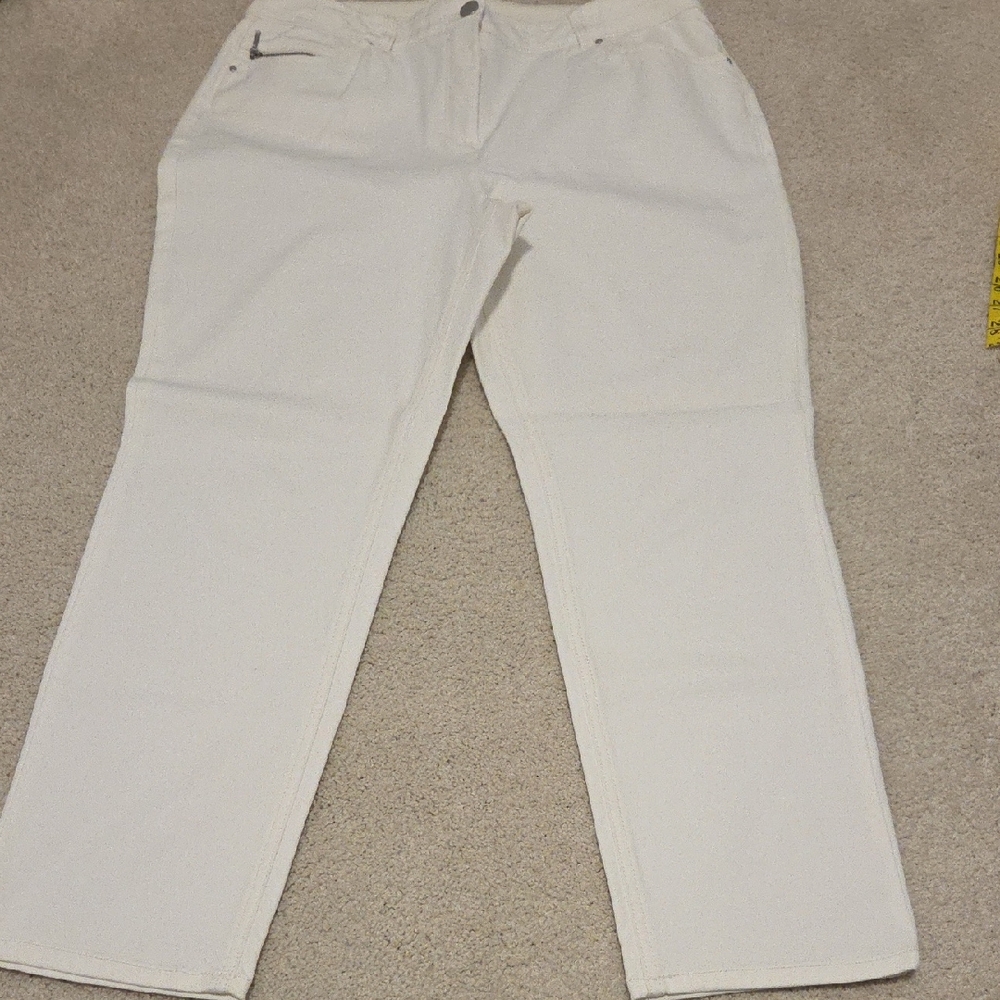 Chico's So Slimming Ankle White Jeans